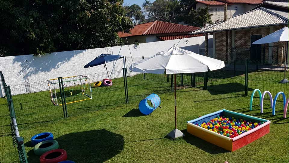Área verde de 4.000m² da Hospedagem Pet Amado